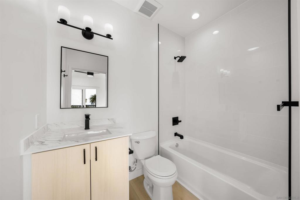 2967 E Property Photo 4