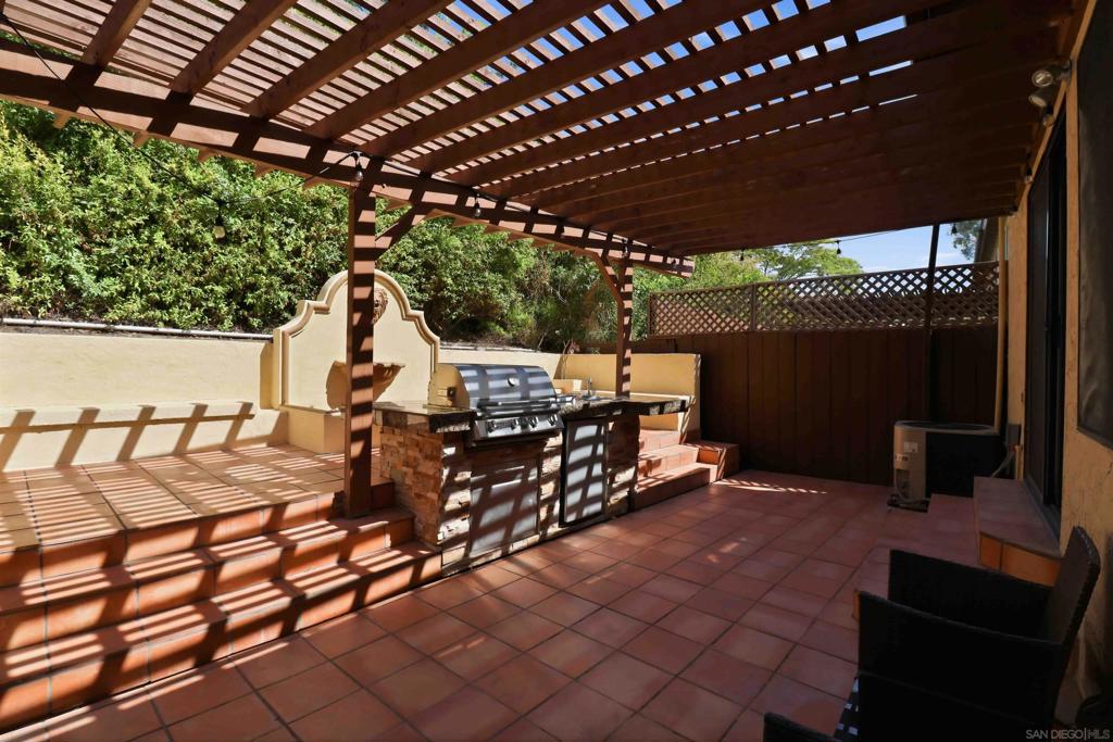 6862 Camino Berdecio Property Photo 21