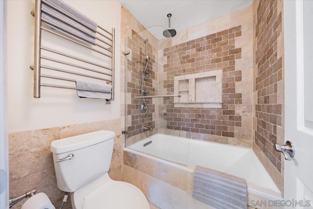 2431 La Costa Avenue B Property Photo 20