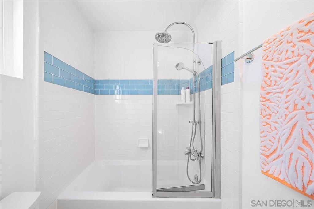 2431 La Costa Avenue B Property Photo 25