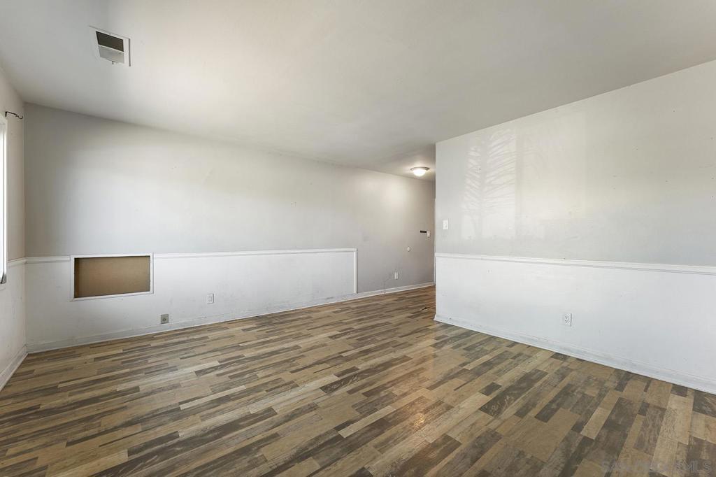 802 Billow Drive Property Photo 2