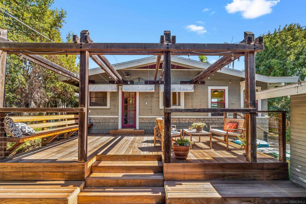 3564 Texas St Property Photo 24
