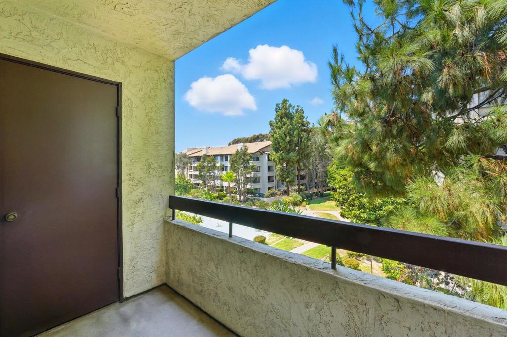 5875 Friars 4307 Property Photo 15