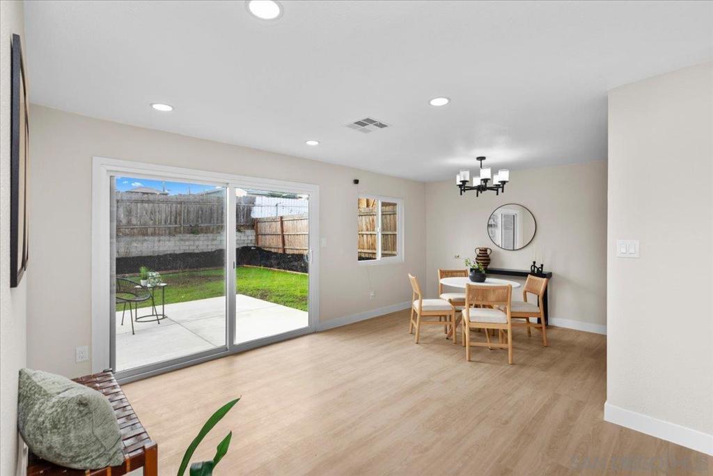 505 Parkbrook St Property Photo 18