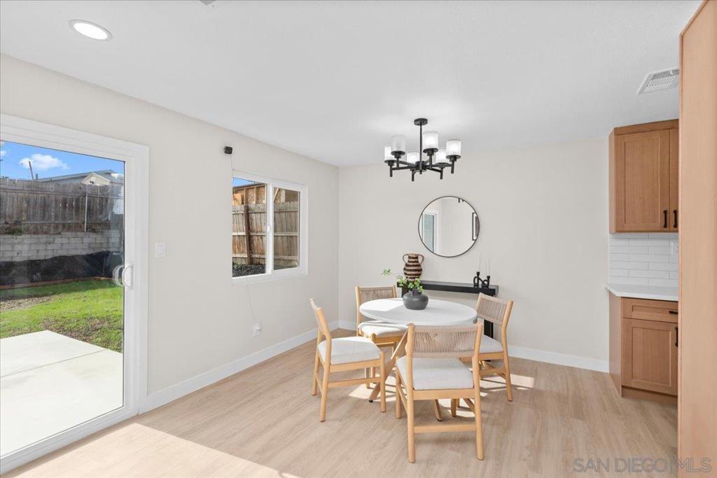 505 Parkbrook St Property Photo 21