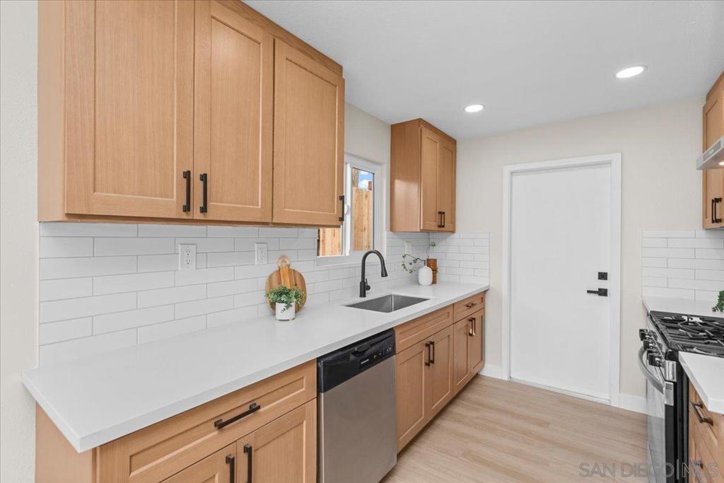 505 Parkbrook St Property Photo 26