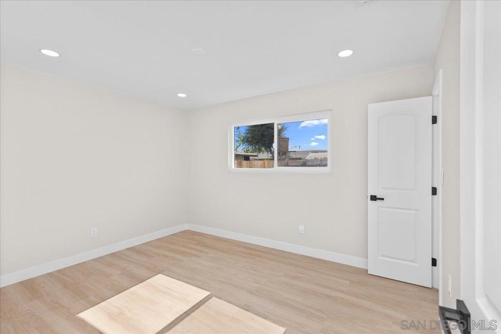 505 Parkbrook St Property Photo 33