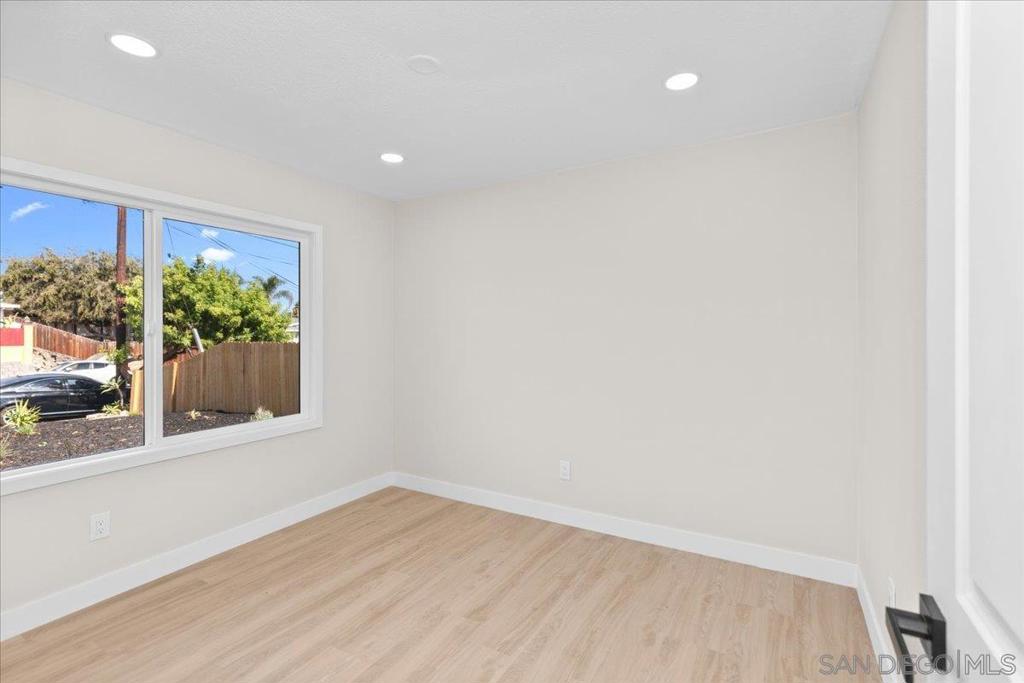 505 Parkbrook St Property Photo 35