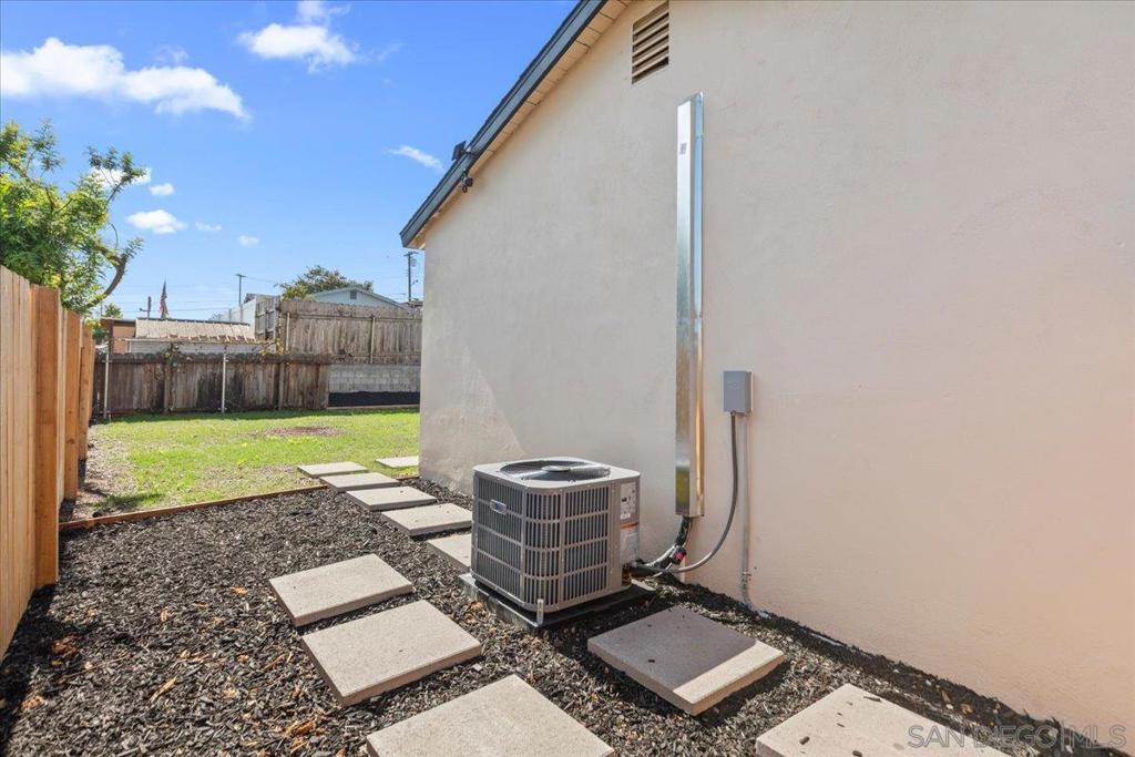 505 Parkbrook St Property Photo 44