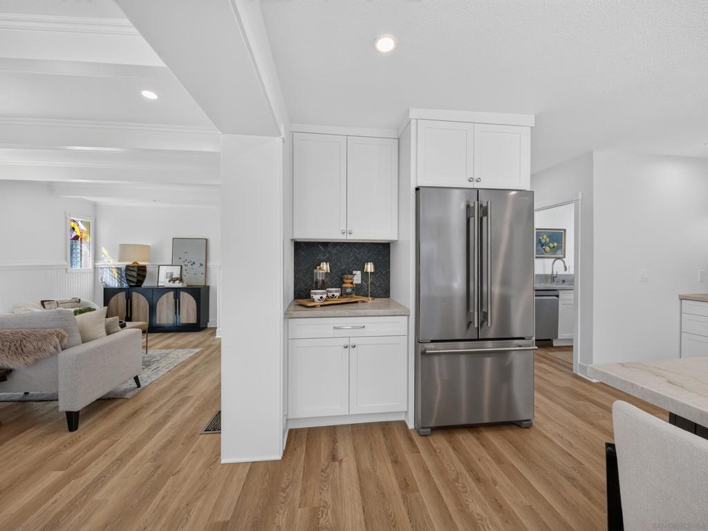 921 Court Way Property Photo 15