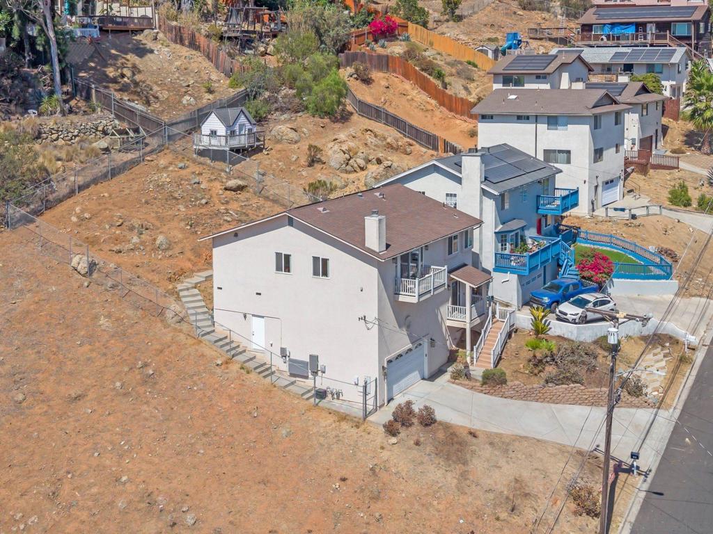 1610 Cuyamaca Avenue Property Photo 7