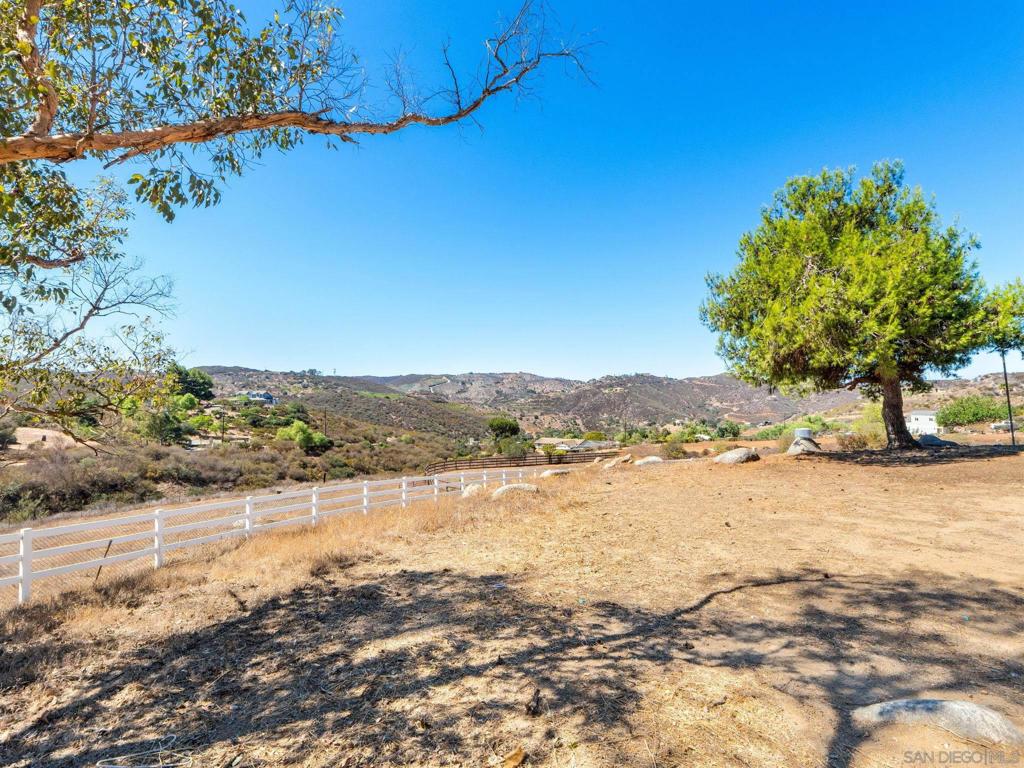 20052 Pasqual Highlands Property Photo 45