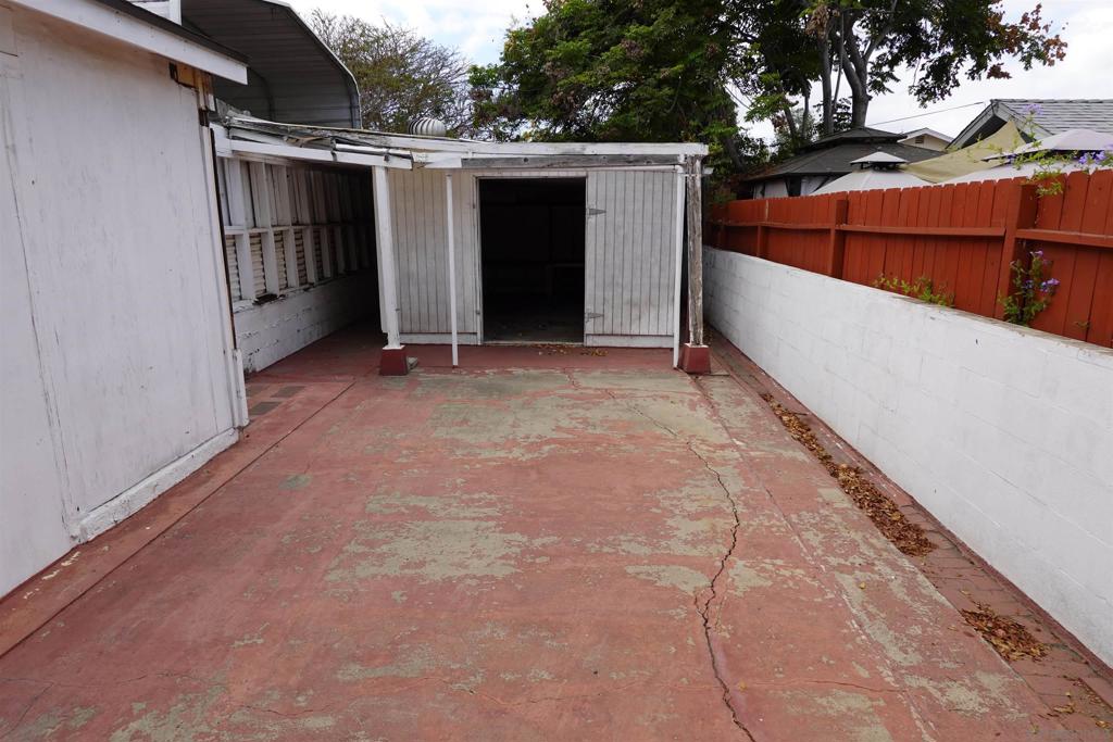 2920 Dahlia Property Photo 7