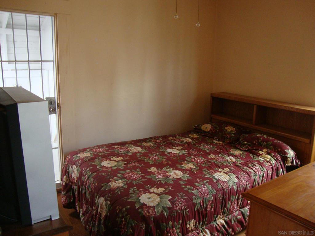 2920 Dahlia Property Photo 10