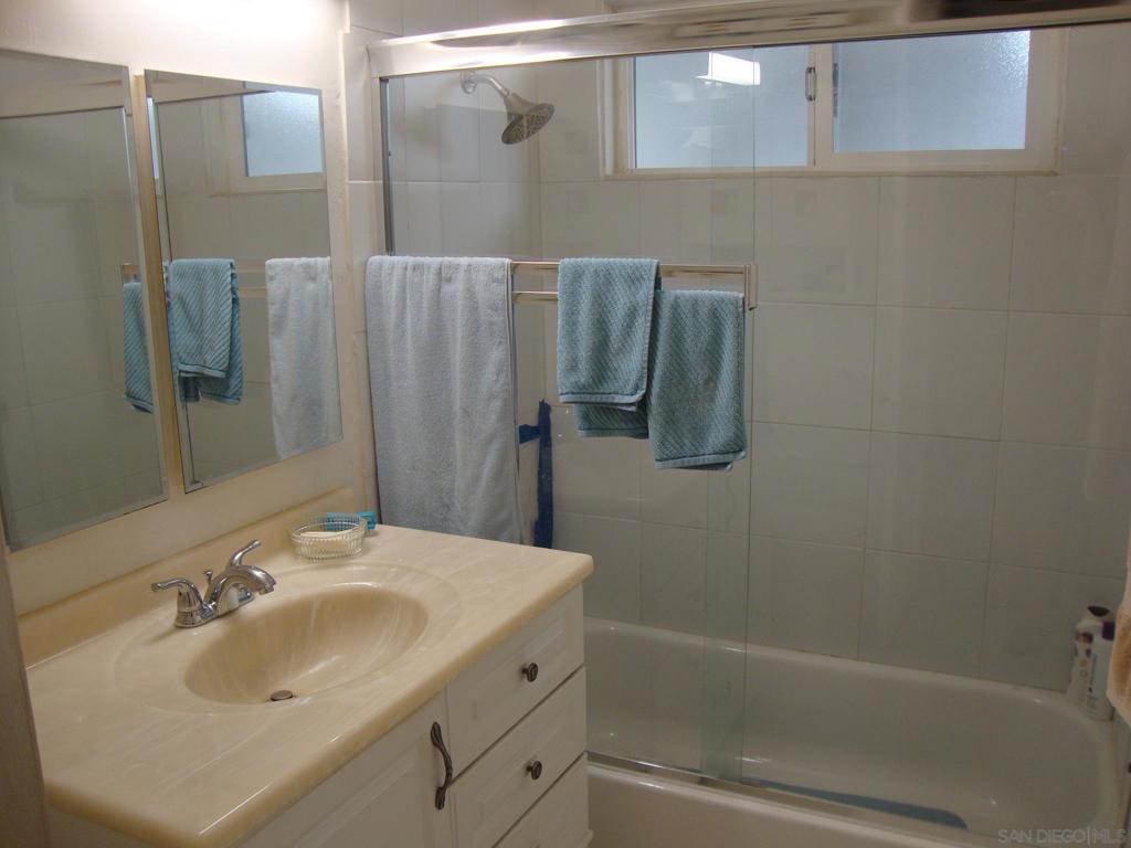 2920 Dahlia Property Photo 12