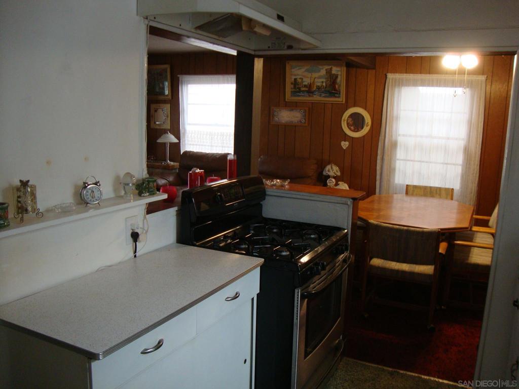 2920 Dahlia Property Photo 16