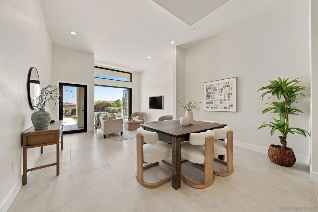 2522 Chalcedony St Property Photo 14