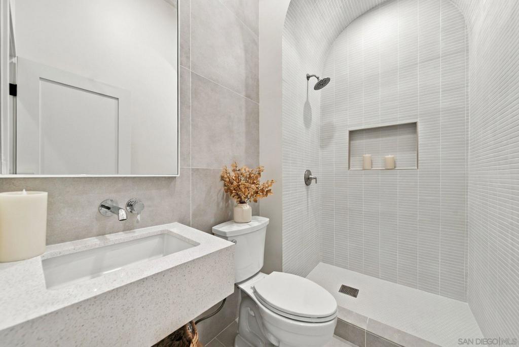 2522 Chalcedony St Property Photo 23