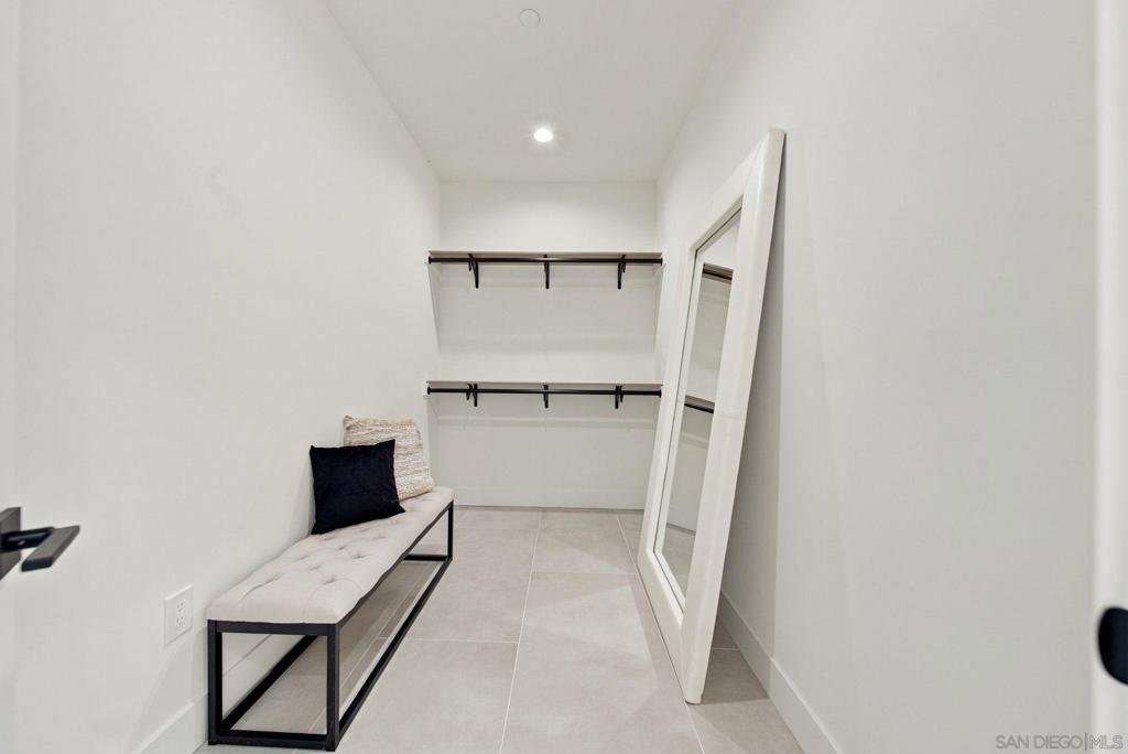2522 Chalcedony St Property Photo 36
