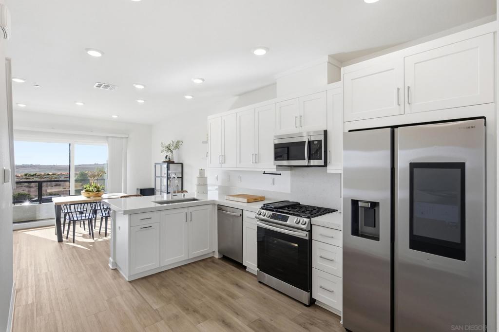 2061 Epoca Way Property Photo 1