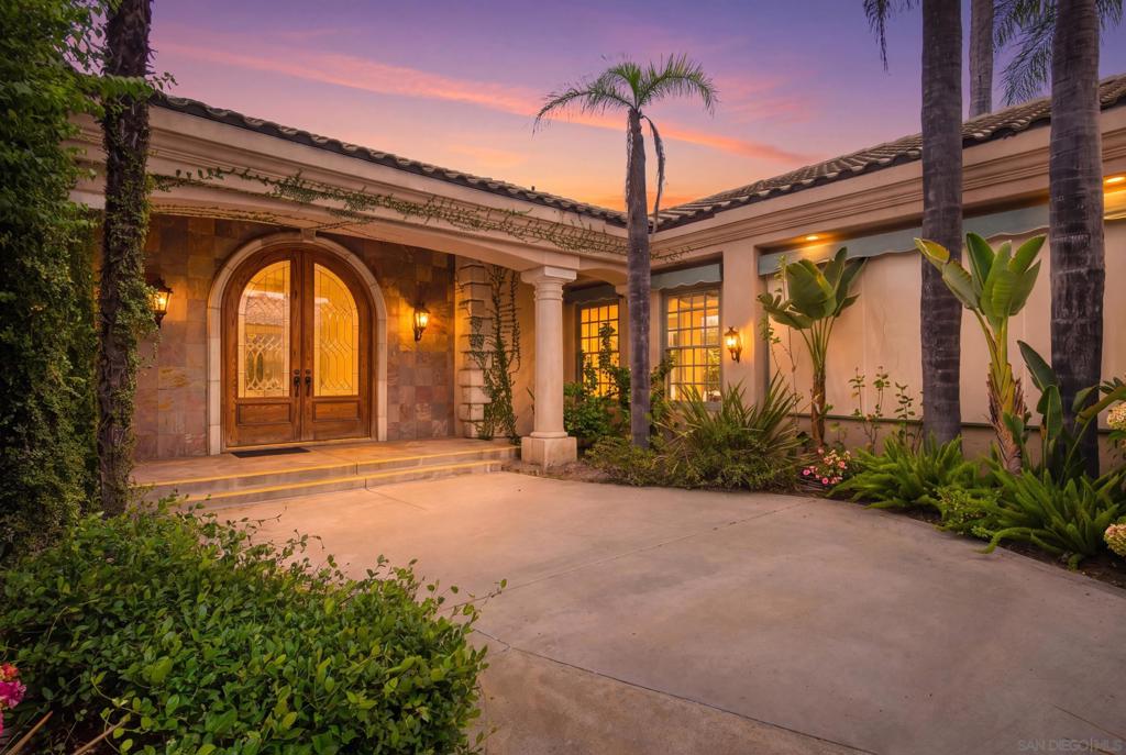 28560 Via Santa Rosa Property Photo 3
