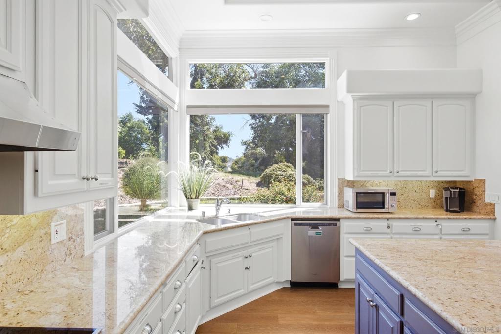 28560 Via Santa Rosa Property Photo 16