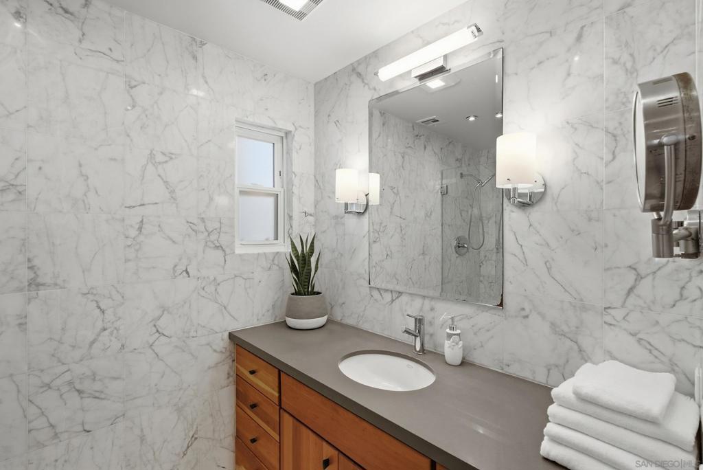 723 725 Balboa Property Photo 43