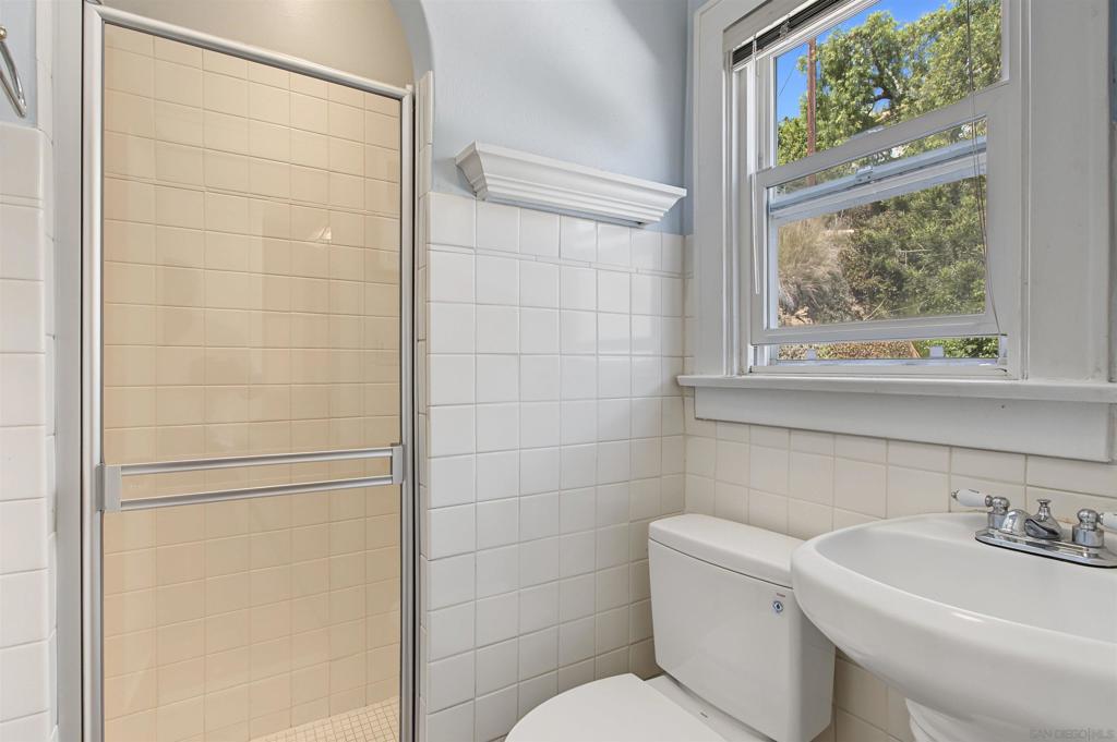 1610 Winder Street Property Photo 30