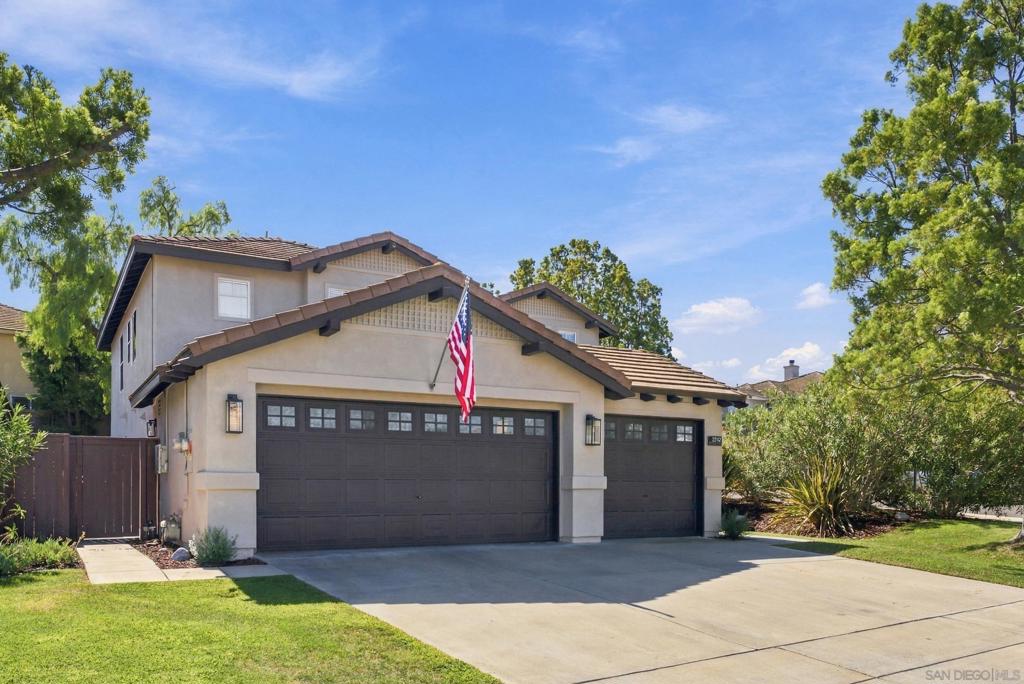 2242 Sun Valley Property Photo 3