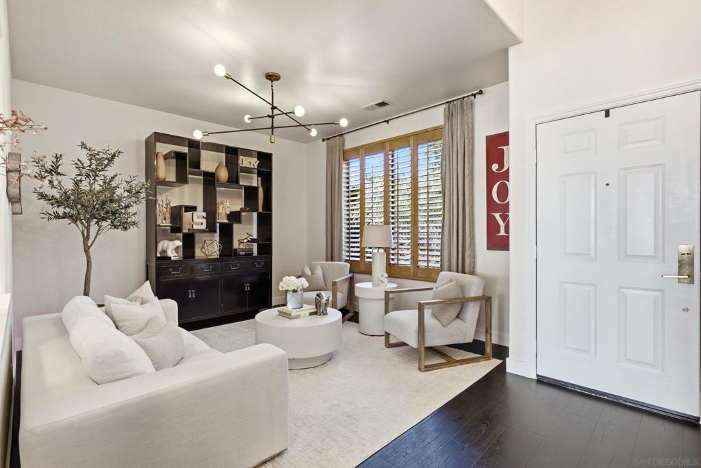2242 Sun Valley Property Photo 5