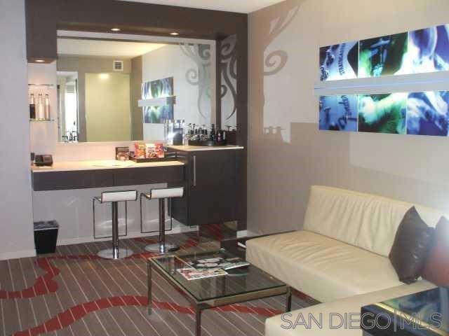 207 5th Ave 701 Property Photo 4