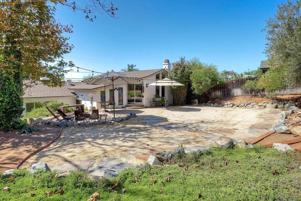 1591 Olive Hills Property Photo 35