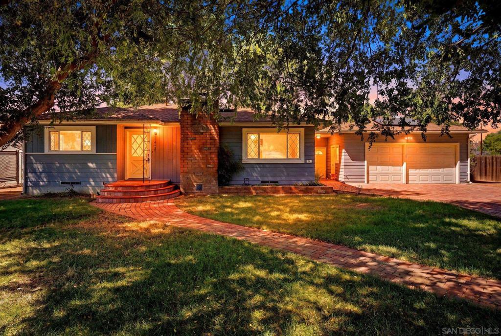 1261 Barnett Property Photo 1