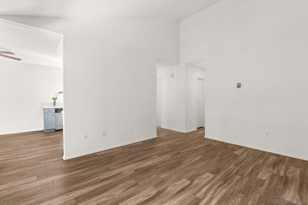 5422 Adobe Falls Rd 12 Property Photo 10