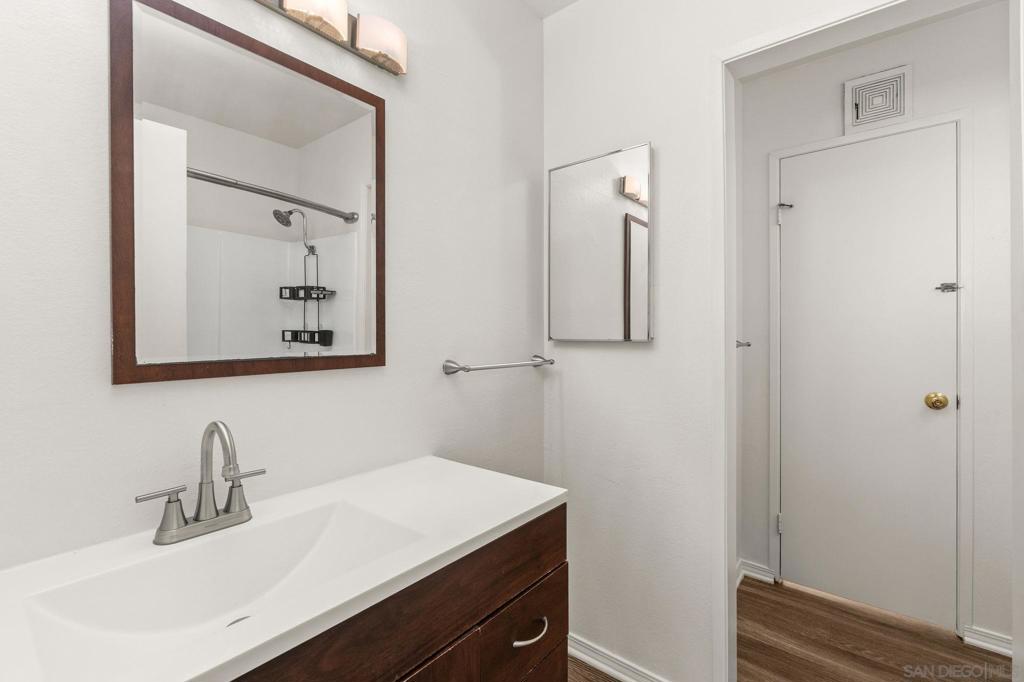 5422 Adobe Falls Rd 12 Property Photo 16