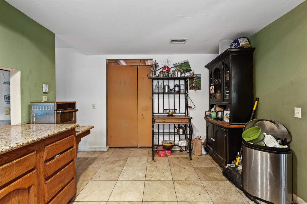 3950 Hellers Bend Property Photo 5