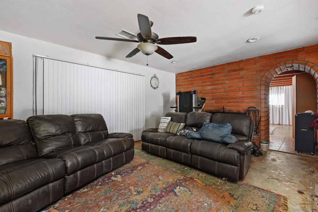 3950 Hellers Bend Property Photo 11