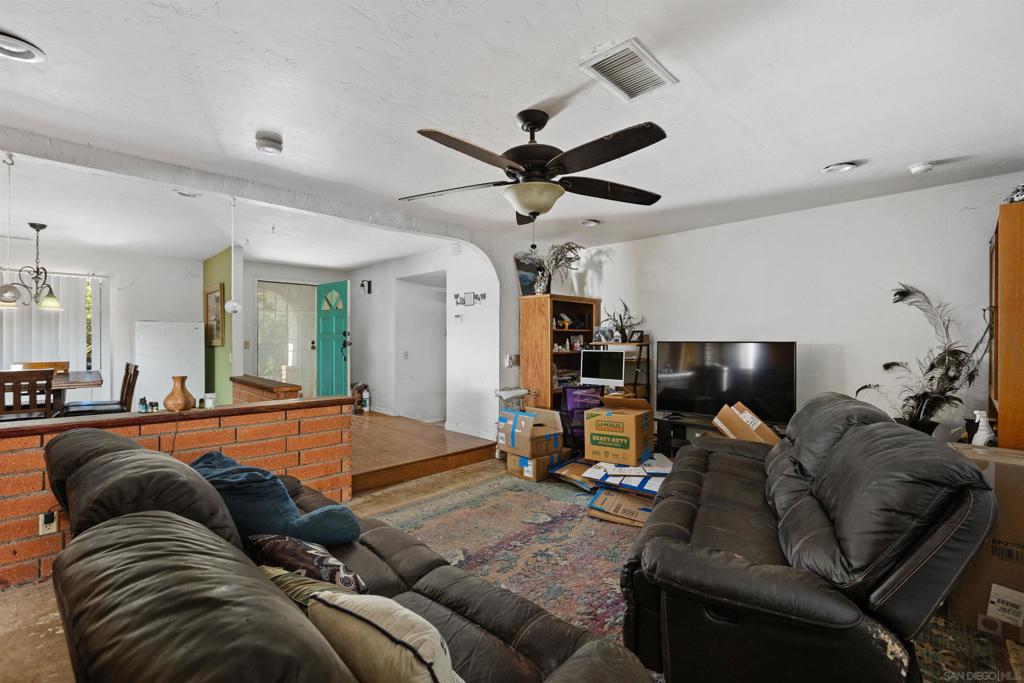 3950 Hellers Bend Property Photo 12