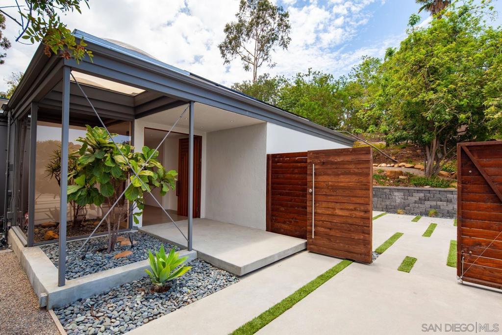 5481 Toyon Rd Property Photo 4