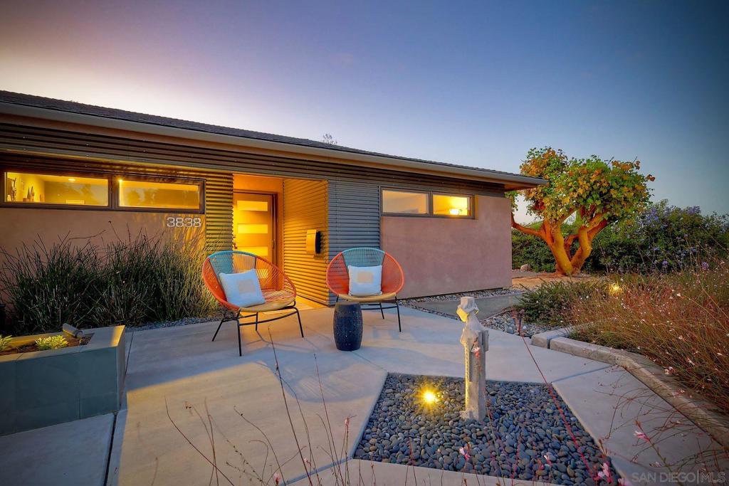 3838 Bonita View Property Photo 2