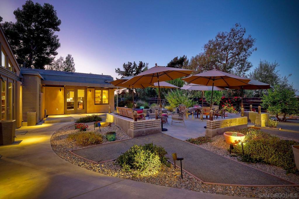 3838 Bonita View Property Photo 6