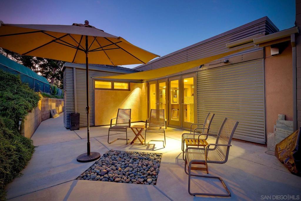 3838 Bonita View Property Photo 7