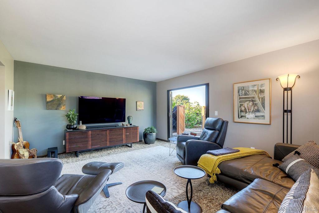 3838 Bonita View Property Photo 14