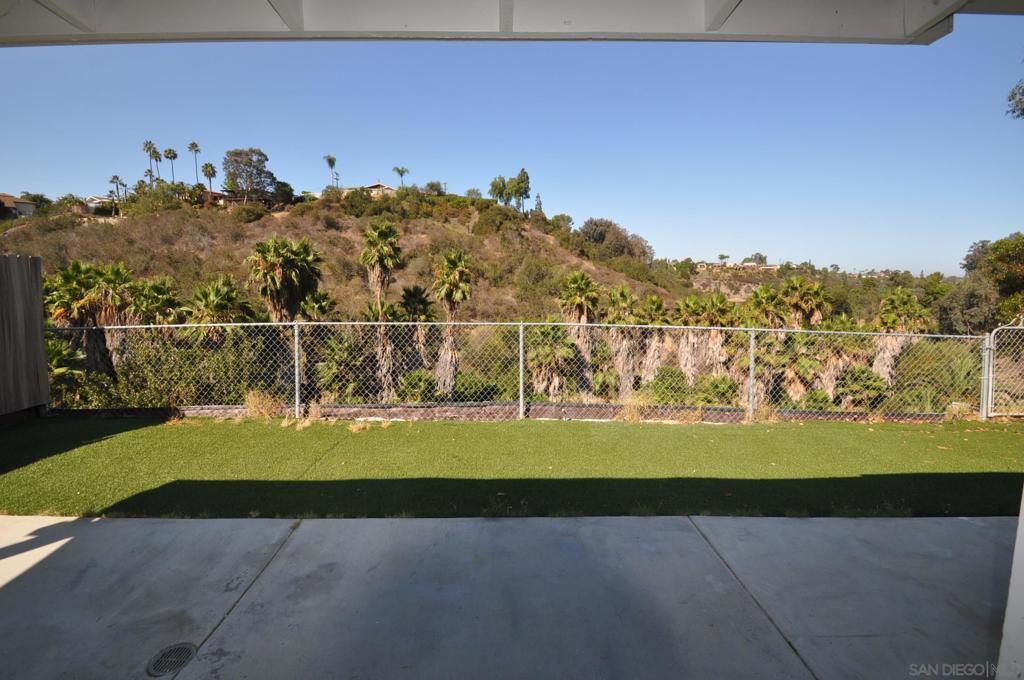 5561 Baja Dr Property Photo 2