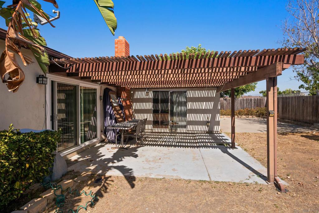 550 Mariposa Property Photo 17