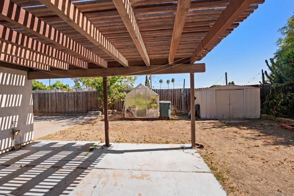 550 Mariposa Property Photo 18
