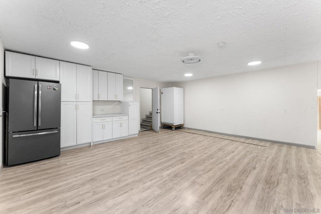 10111 Cliffwood Dr Property Photo 26