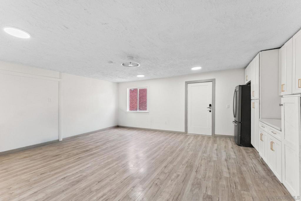 10111 Cliffwood Dr Property Photo 27