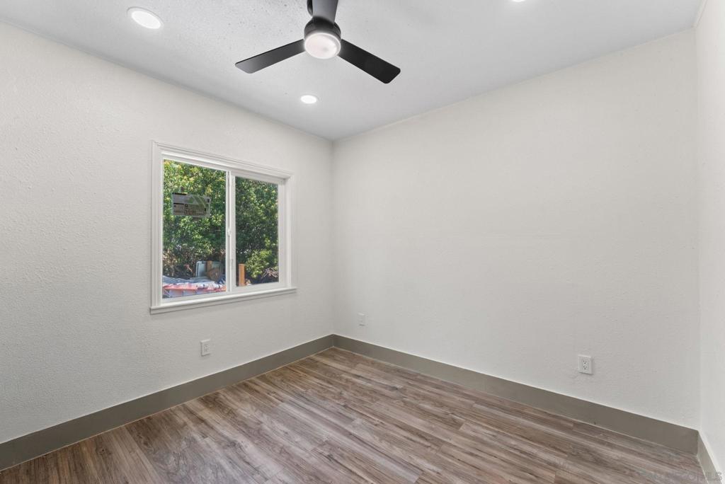 10111 Cliffwood Dr Property Photo 29