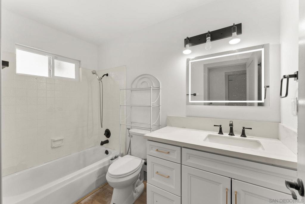 10111 Cliffwood Dr Property Photo 30